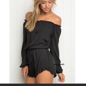 Brandy Melville Off the shoulder romper